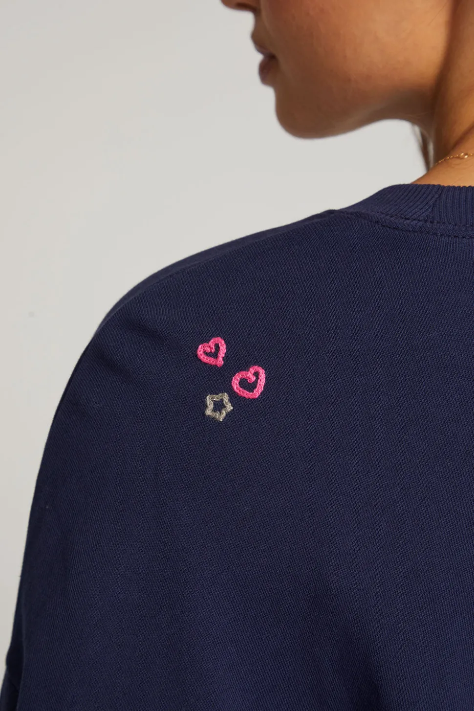 Chaser Brand Mama Embroidery Pullover New