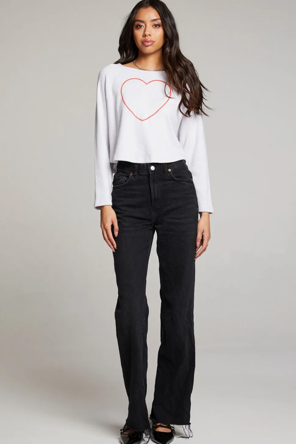 Chaser Brand Outline Heart Long Sleeve Fashion